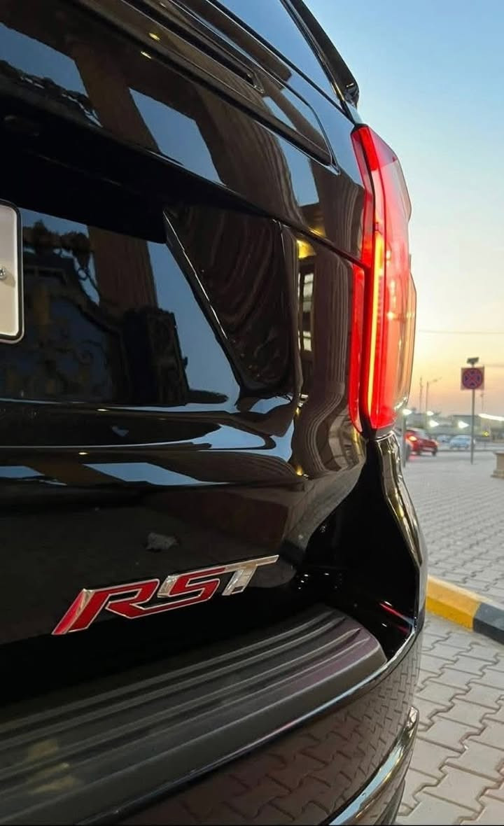 تاهو للبيع
موديل 2021 
موصفات RST فول ماعدا الجكات 
مكينه 5300 
ماشية 100 
حادثها موضح بالصور 
مغلفة ppf مات عليها ضمان 10 سنوات 
السعر 41.000 وبيها مجال 
رقم تلفون  ***********
