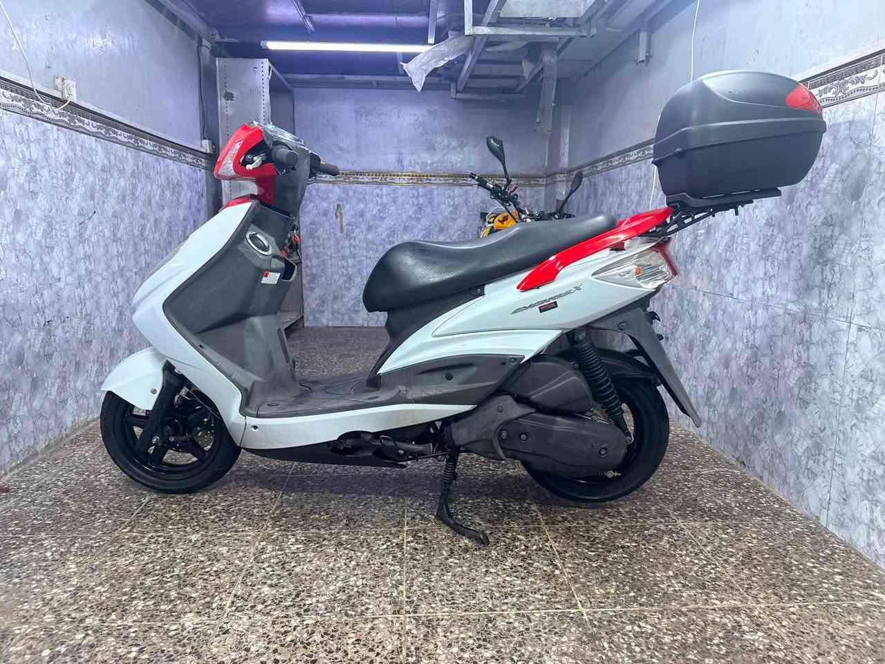 متوفر
سكنس قبغ نفخ وراد يابان الاصلي ستاند حساس سكليتر خطين الاصلي بدون تحوير

الدراجه مكفوله كفالة حقيقه من كفرات اصليه ومحرك بلادي ودبلات وكلجات ونوزل وحتى الفيت
بمب الاصلي مكفوله حتى بلك مامفتوح

الدراجة مفحوصه فحص شامل من شلعه ومعدل وشحن وبريكات وكهربائيات كله شغاله
متحتاج اي مصرف

المسافه المقطوعه 14000 الف واستعمال نظيف
جدا وجاهزه للانطلاق

الدراجه اللون الابيض للصدفي 

للاستفسار 
*********** سلمان 
حي اور فلكه صباح الخياط
