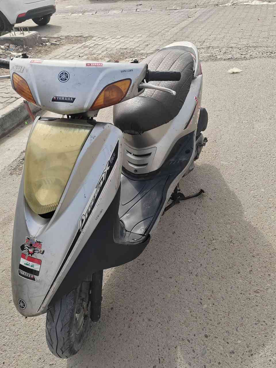 السلام عليكم دراجه بريز للبيع الدراجه شغاله معدل سرعه خير من الله المكينه مفتوحه  مكفوله من التنقيص والتبخير بيه كفراته اصليه ومختمه تايرات توني مبدلهن  سعره (٤٠٠) وبيه مجال بسيط مكاني بغداد ساحة عدن خلف الجنسيه مال كاظميه رقم الهاتف *********** واتساب
