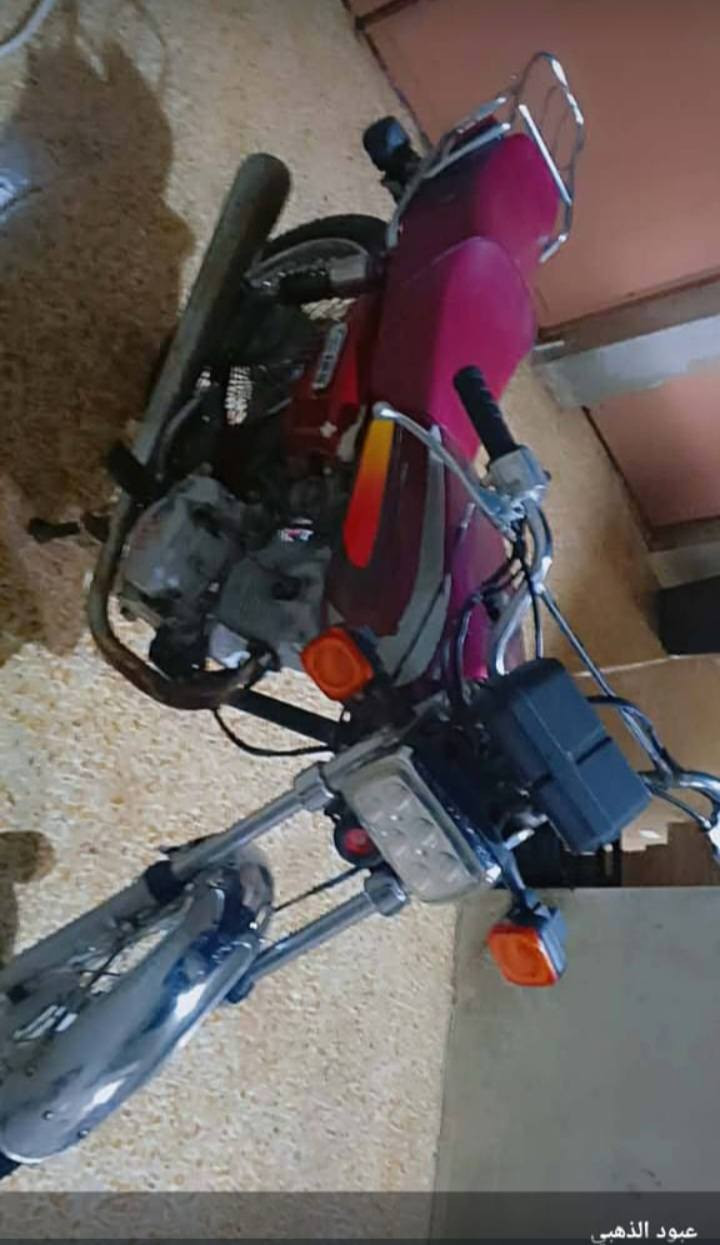 السلام عليكم اخوان هاي الماطور للبيع موديل 18/٩٩٩٩٩ ماكينه مفتوح معمر جديد ومكينه اخرس واخو جديد وضع شركه سعرها 425 وبيها مجال عنواني تلعفر حي المثنى الاولى قرب عياده دكتور عباس شيخو *********** ***********
