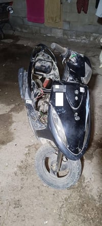 ماكس عدلة • طفت فجأة • ما تمشي