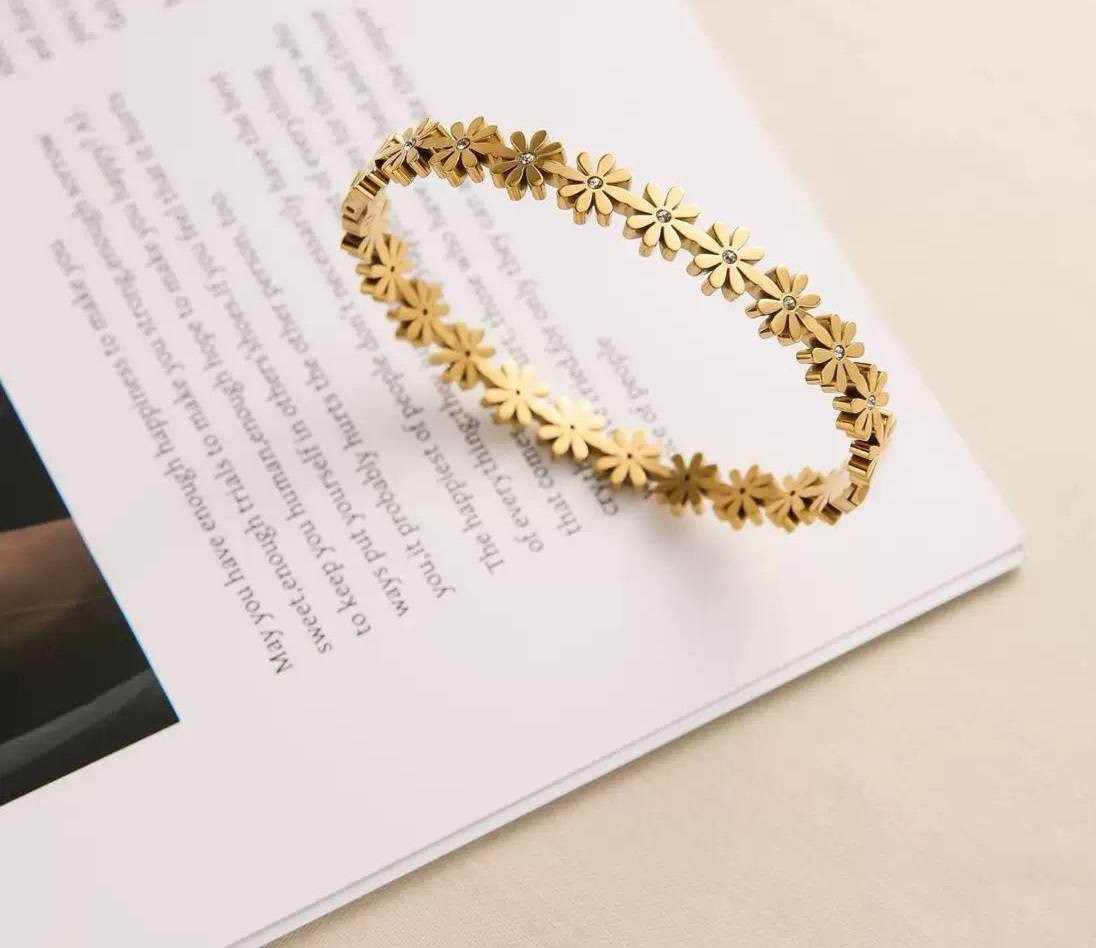 قطع كلها ستانلس ستيل طلاء ثابت عالي كوالتي مقاوم للماء والمواد العطرية يناسب جميع الاذواق باسعار جدا مناسبه 🔥🔥
يتوفر توصيل داخل المسيب ونواحيها 2الف 
ويتوفر توصيل لجميع محافظات العراق 🚕
زورونا عالرابط 
https://www.instagram.com/loly_accessories6?igsh=MTBwdHNwOHZxem9jZA==


**إذا كنت صاحب هذا الإعلان وتريد حذفه لأي سبب، رجاءا أرسل رسالة إلى الدعم الفني**