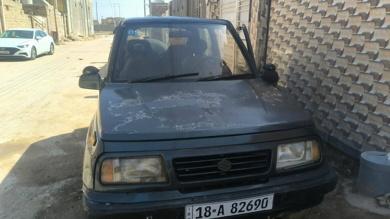 السلام عليكم 
سازوكي فيتاره تك باب موديل 89
 مرقم بابل دولي سنويه مجدده 
جاهزه 
حداديه تخم تاير شاشه تاب 
كهربائيات 
جام اوتوماتيك 
گير ومحرك البلادي اوتوماتيك 
مكاني ذي قار الشطره 
السعر 35
اعتذر عن المراوس والاقصاد 
ملاحظه السيارة مكفوله من العيب الشرعي والاصوليات 
***********
***********
