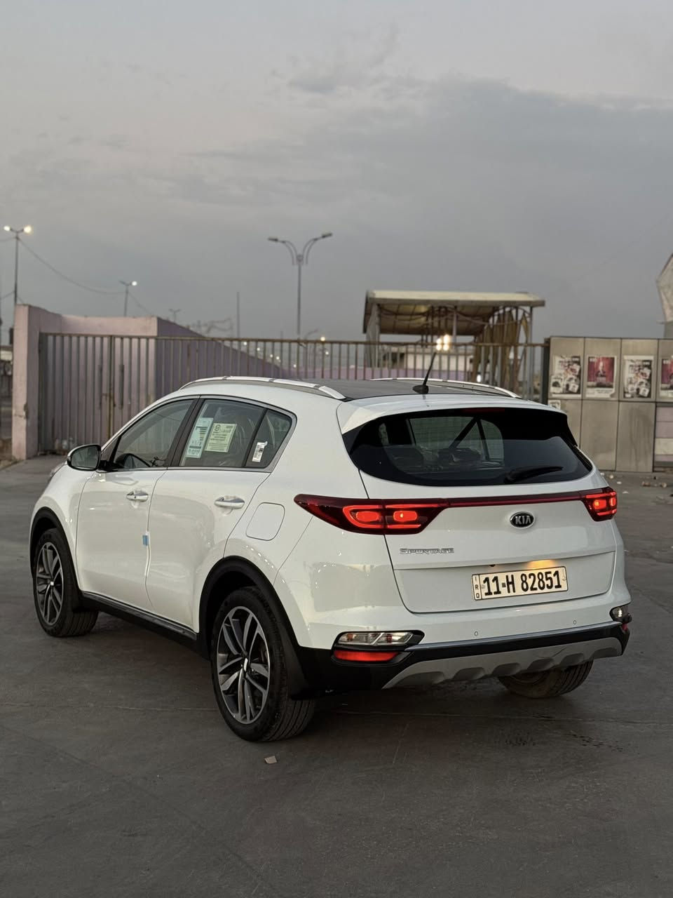 السلام عليكم   🤍🤍🤍

             🔥كيا سبورتج موديل2019.  ابسمي. 

🔹الموصفات  فول 1/1
🔹ماشيه 54 الف شرط لفحص
     خليجي.  شركة دولية
بصمة.     بنورامااا 
🔹حساس امامي  خلفي 
🔹كامره خلفيه 
🔹ويل كب 
🔹داخل  الوك جديد 
🔹هندبريك بصمة 
🔹شاشه متصله 
🔹تحكمات ستيرن 
🔹٣ وضعيات قياده 
            السعر.   192$

 الاستفسار   ***********
مكان سياره بغداد
