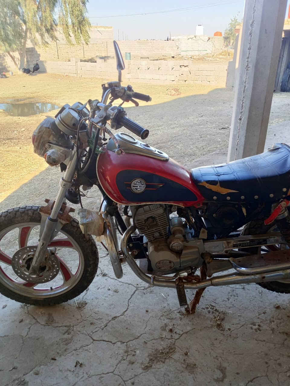 سلام عليكم دراجه البيع تاموته ٢٠١٥محرك مافتوح شرط اوراق اصولي تخم تاير ***********
