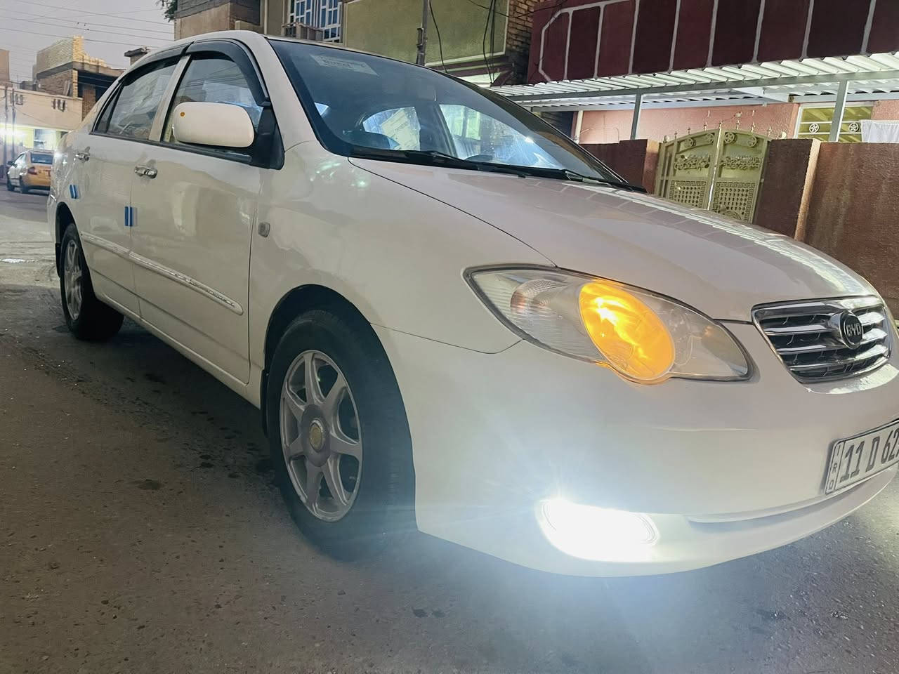 سلام عليكم
بيوايدي f3 كير عادي موديل 2011
كير ومحرك خير من الله لا تنقيص ولا تبخير
مكفوله من الظربه والصبغ عده هلالات  
تبريد ثلج كهربائيات كلها شغاله صدر جديد تخم تاير توني شاده جديد
رقم بغداد الانكليزي بسمي السنويه 
السعر 63 مجالها حك الجيه 

***********
