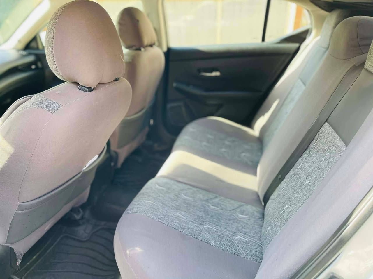 نيسان سنترا وارد أمريكي
موديل. 2021👌رقم أربيل الجديد
ضررها جاملغ الخلفي جهة السائق ونص قبق صندوق بدون دواخل 
مواصفات S
بصمه 
شاشة 
كاميرا 
حساسات 
تحديد سرعه 
رادار امامي 
مانع تصادم 
تحديد خط مسار 
محرك 2000 دوش
طخم تايرات جديد
سعرها  145 ورقة وبيها مجال 

بيها كابون بانزين 
والسياره باسمي
عنوان السياره الموصل الأيسر @إشارة


**إذا كنت صاحب هذا الإعلان وتريد حذفه لأي سبب، رجاءا أرسل رسالة إلى الدعم الفني**