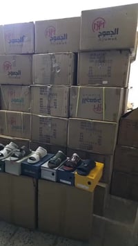 تبرع • ١٢٠٠ زوج • أحذية