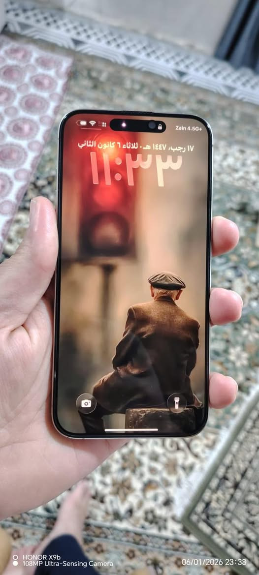 ايفون 15ابرو ماكس
بطاريه ٨٨بدون ملحقات
الجهاز مكفول من الفتح
للمعلومه الجهاز الوتر مالته ٨٠/١٠٠
بسبب النفخ.   الجهاز AAAماستر
السعر 940او بي مجال 
للستفسار  ***********
