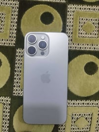 آيفون ١٥ برو ماكس • ٢٥٦ • شاشة مستبدلة