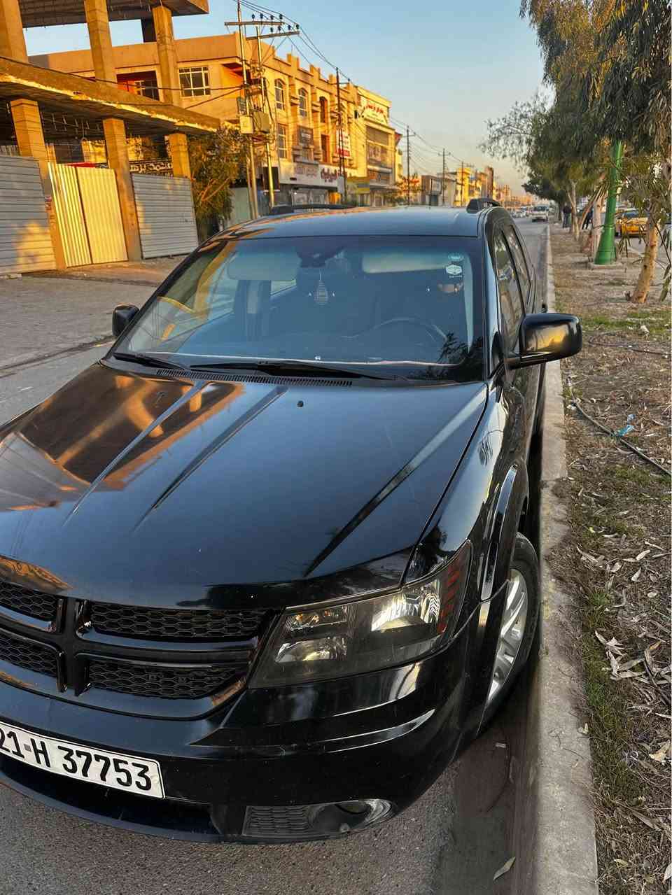 سلام عليكم
دوج جورني موديل 2020
محرك 4 سلندر (2400)
ضررها بونيد وجامرلغ وبيها رصعه وشويه حالوب بل سقف 
للاستفسار *********** كركوك, العراق
