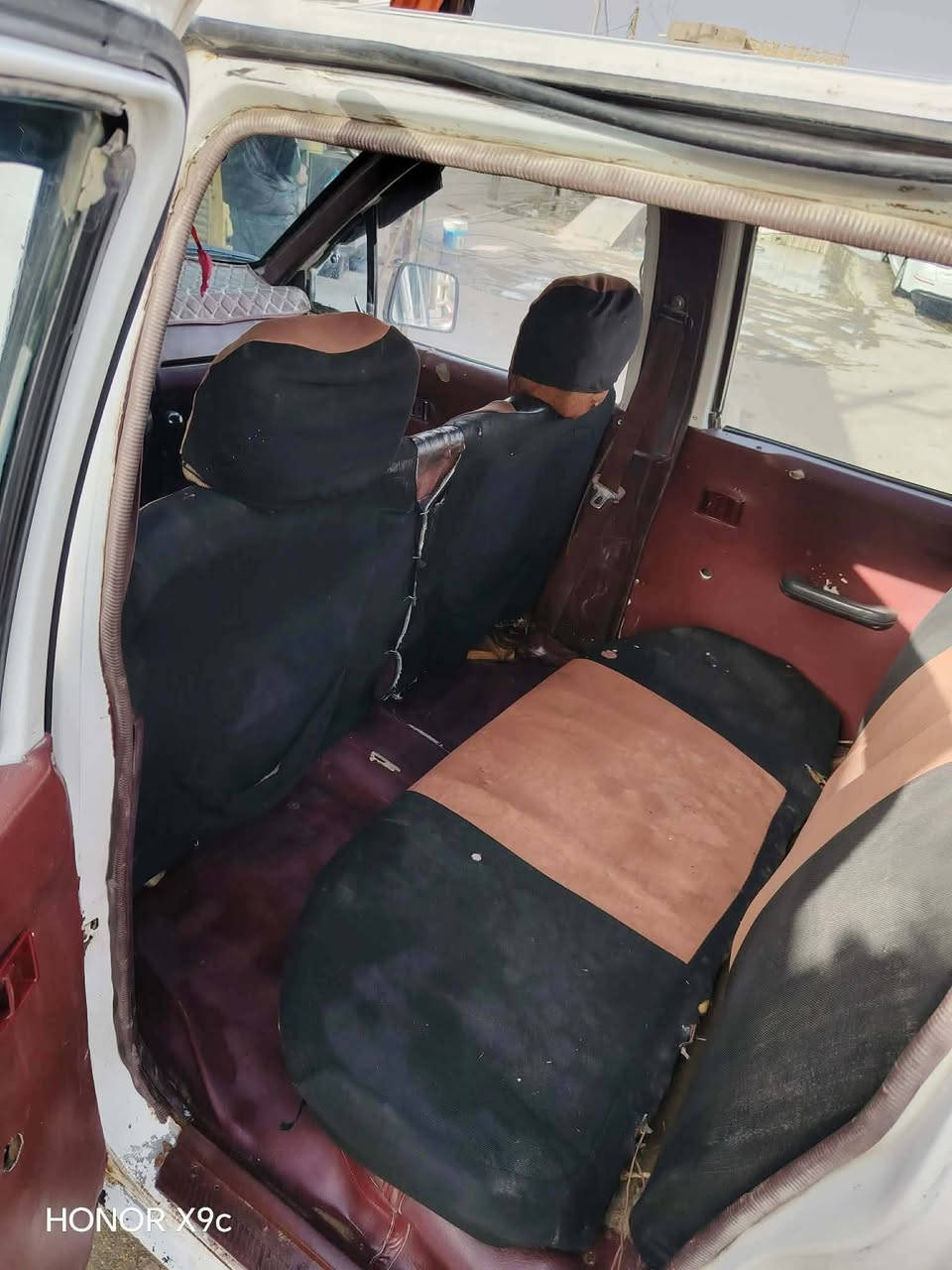 مكلف بالنشر ❗❗
بيكم نسيان للبيع موديل 1993 سنويه لل 29  رقم انكليزي رقم مثنى بأسمي مداور ثاني يوم 
 مكينه وكير  وشاصي كفاله 
حداديه وكهربائيات جدد 
اتصل وادلل ***********
