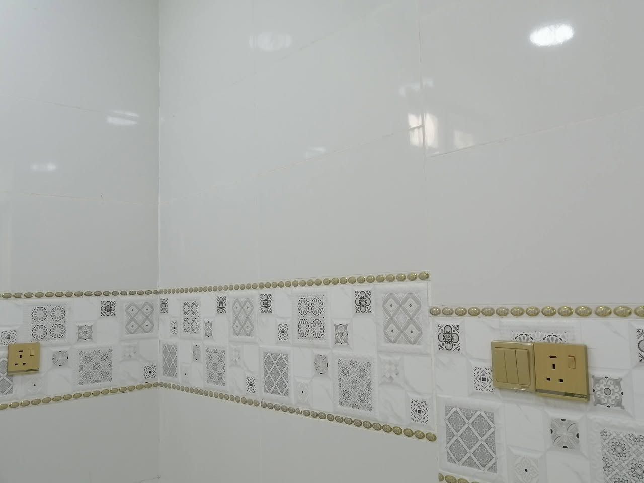 السلام عليكم موئسس كهربائيات ومجاري  للتواصل ***********
***********
