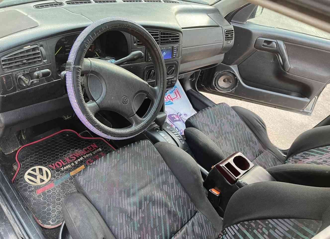 كولف mk3 رقم بغداد انكليزي باسمي مكينه2000 كير اوتو مكفولات تبريد شغال ثلج صدر جديد ويل BBS وتخم تاير شاشه وكامره خلفيه ودمام داخلهه بلادي فتحه شغاله سياره كلش حلوه وجاهزه السعر44 مكان بغداد حي جهاد***********
