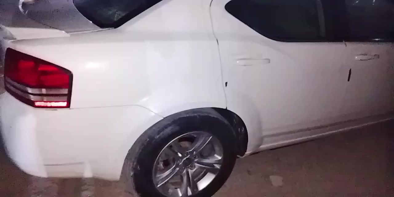 دوج 2008 بأسمي سنويه 2030 
مكينه 6 سلندر 2700
كير ومكينه كفاله بيها مكانات صبغ ابيع حزام 
دعاميه جديده موجوده ماشادها ولايتها الامامي هم موجود 
السياره بيها نقوصاات مثل ماوضحت بالفيديو مستعجل ع البيع اسباب خاصه السعر 75 وبيها مجال مال تبريد يرادلها كمبريسر وهذا رقمي مكاني بصره زبير 
***********
