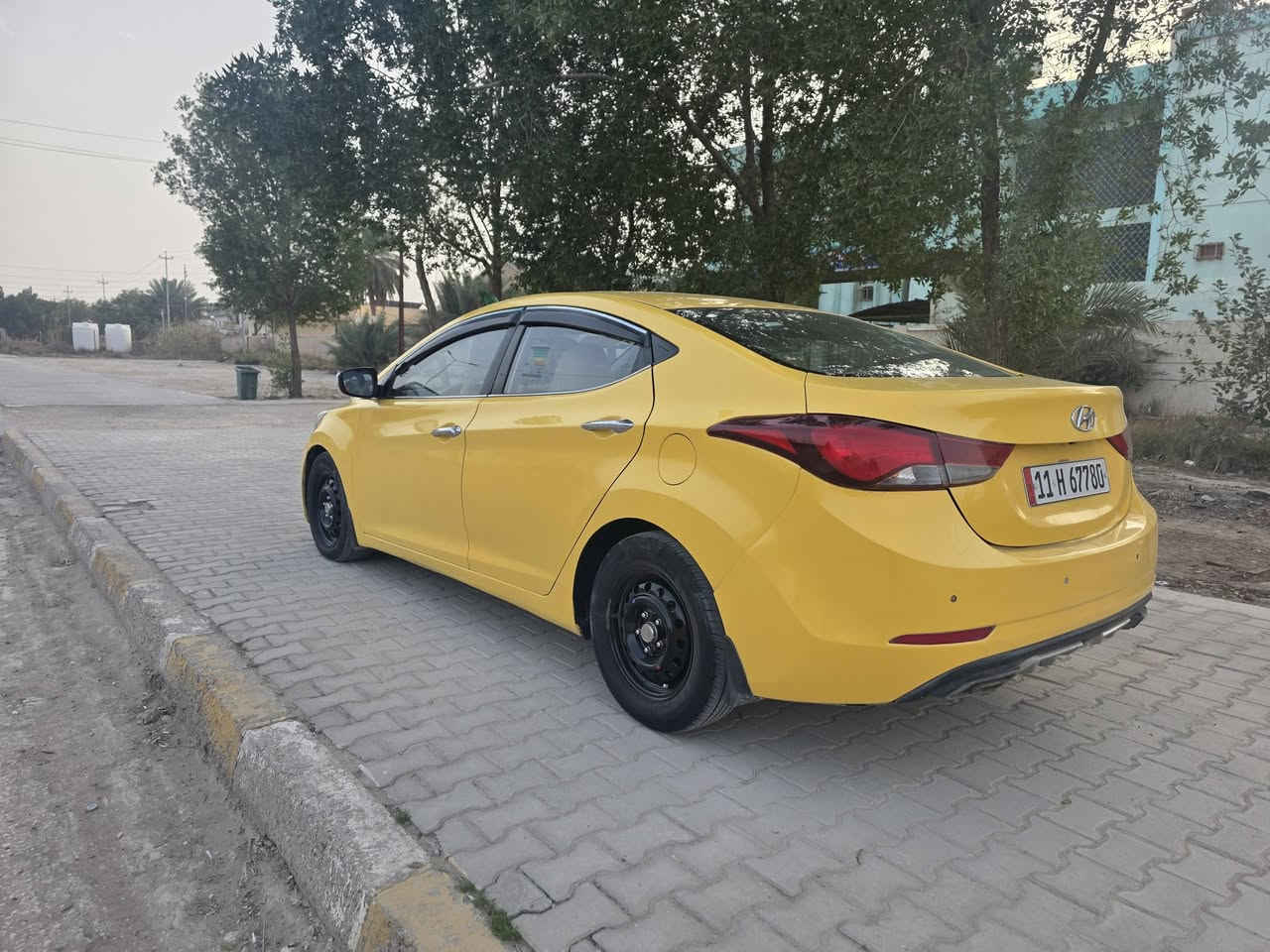 النترا 2015 خليجي سيارة جديدة بيه طخة بصيطة بلجاملغ الخلفي بدون دواخل مكينة وكير وحدادية وتبريد كل جديد هيئة غرامات مصفرة رقم بغداد دولي السعر 87 رقمي *********** مكان السيارة حلة المركز
