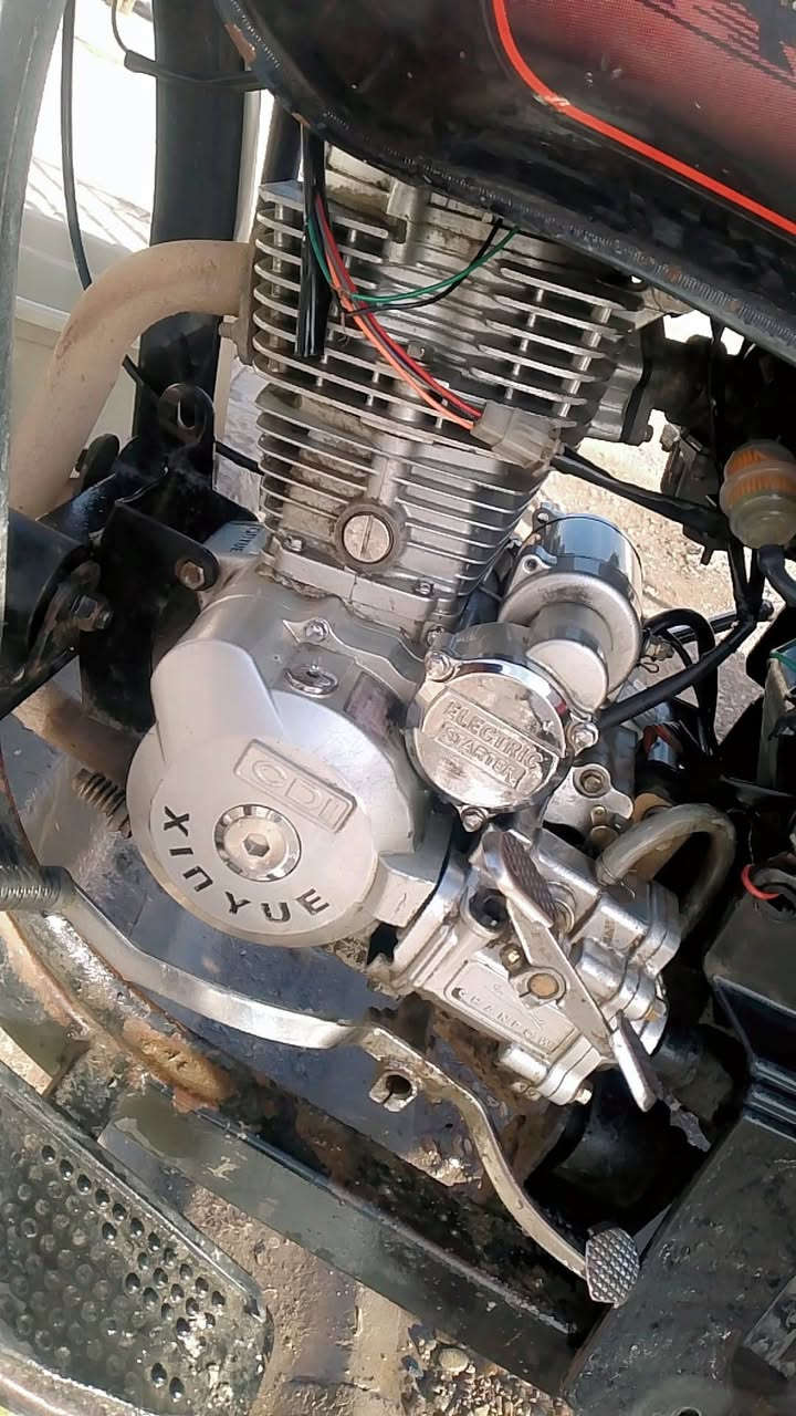 السلام عليكم اخوان ستوته البيع موديل 21 بليته موجوده وراق شرط الركبه شاصي شرط ستوته خير من الله اطلع اتراي من كركوك التكريت السعر مليون 250 وبيه مجال  مكاني كركوك حي العروبه متواجد ع الفيس ***********
