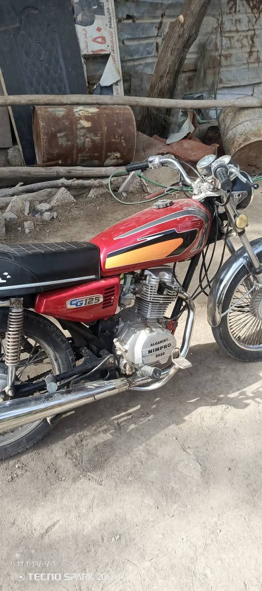 نامة برو للبيع الموديل 20 اوراق اصولي الدراجة مال جناي شغل وطلع وين ما تريد كهربائيات شغالة
السعر  550 
العنوان ديوانية المركز 
***********
