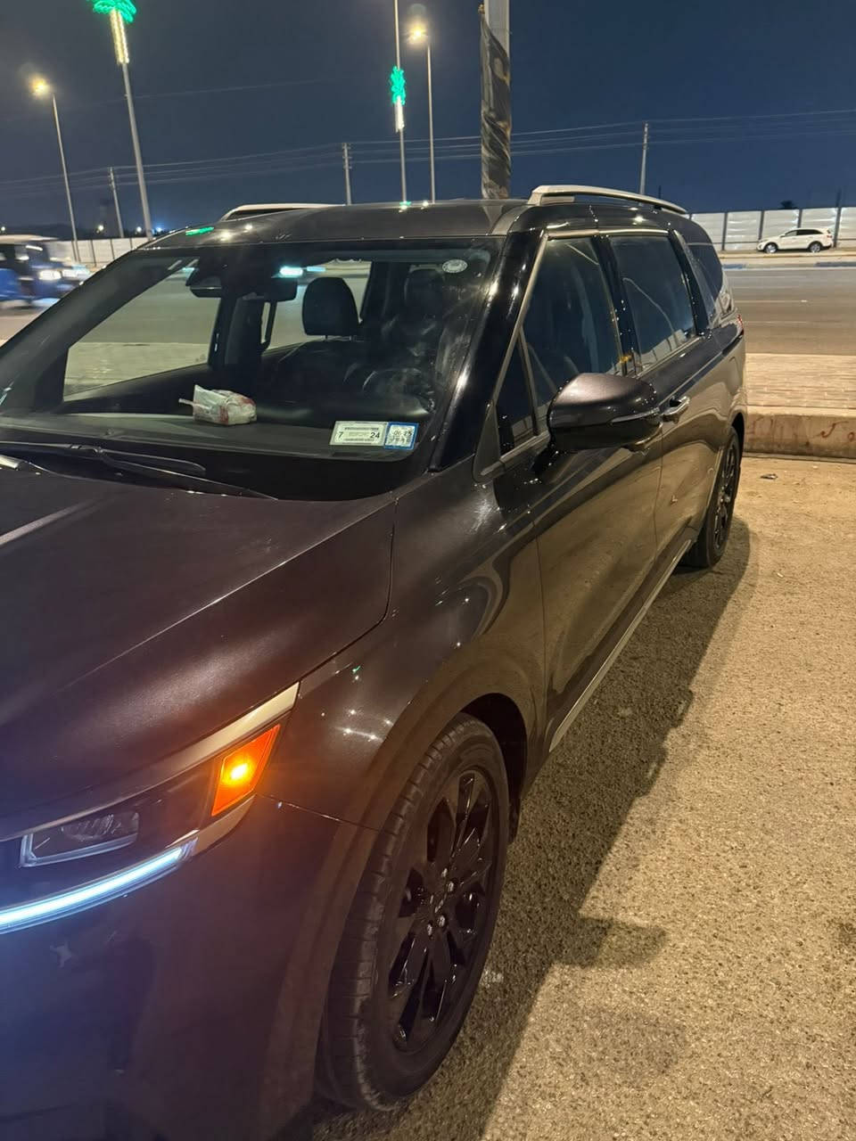 سلام عليكم موديل 2023 سياره جديده رقم اربيل تحويل مباشر مكفوله سعر 280 وبيه مجال ***********
