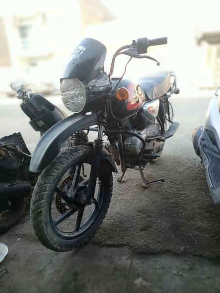 سلام عليكم بوكسر 21 دراجه جاهزه لشارع صفاحيه موجوده  بدون اوراق عنواني بغداد البياع سعر 900 وبيها مجال بسيط ***********
