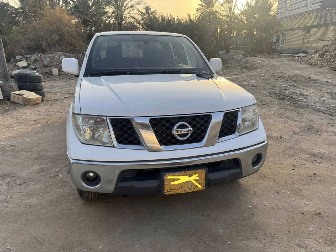 سلام عليكم للبيع بيكم نيفاره 2013 رقم اربيل تحويل او وكاله مكفوله عدا مكانين صبغ بدون ضربه مكينه مظبوطه لا تبخير ولا تنقيص سياره تخم تاير تبريد حداده سياره مال جناي السعر 105 وبيه مجال لشراي للاستفسار  ***********
