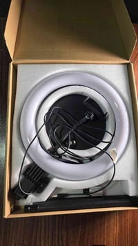 رينغ لايت • ستاند • توصيل