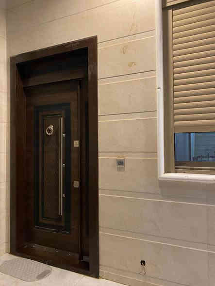 🌺 #اعلان_رقم_٨٢🌺
🏘️(بيت للبيع بناء حديث )🏘️
💁‍♂️#الموقع : حي سومر قرب عمارة ماجد بالبداية 
⬛ #المساحة: ٢١٠م على شارع ١٠م ⬛
🏵️ #تفاصيل_البيت: 🏵️
🔹🏘️ العقار مكون من طابق واحد كونكريت بناء درجة اولى لجميع التشطيبات🏘️ 🔹
الطابق الارضي يتكون من غرفتين مطبخ حار وبار الة  واستقبال وصحيات داخلية وخارجية كراج مخزن . 
#مطلوب💰 لصندوق الاسكان ٦٠ مليون💰
#يباع مع الاثاث ٣٨٥ بيه مجال للشراي

⭕ #للاعلان عن العقار الخاص بك او للمزيد من الاستفسارات مراسلة الصفحة على الخاص او الاتصال على :
🌺 سعد البدري *********** 
لنشر طلبات البيع والشراء الدخول على كروب رابط المكتب..

https://m.facebook.com/groups/490297985477784/permalink/494624568378459/
@متابعين @الجميع
