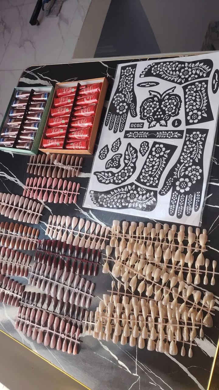 الحنه والاظافر متوفرات توصيل ديوانيه وجميع المحافظات❤️‍🔥❤️‍🔥


**إذا كنت صاحب هذا الإعلان وتريد حذفه لأي سبب، رجاءا أرسل رسالة إلى الدعم الفني**