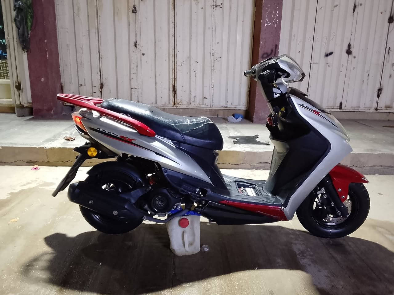 السلام عليكم
(للبيع فقط)(🪬🧿 سكنس شمعه 2020🪬🧿)
الدراجه حلوه ونضيفه وما متعوبه طالعه بسنه 2023
الدراجه مكفوله كفاله عامه من شاصي ومحرك وكير لا تبخير ولا دخان اسود محرك ناعم ونضيف وما مفتوح نكره سلف 
باتري جديد🔥💯
تخم تاير جديد🔥💯
كابريته MTRيابانيه اصليه🔥💯
كلجات جدد 🔥💯
كهربايات جديده 🔥💯
دبل اشاره 🔥💯
منضومه ضوه عاليه 🔥💯
سلف جديد 🔥💯
بيها سويجين🔥💯
مكاني كربلاء للتواصل *********** متواجد فقط واتساب وخط
