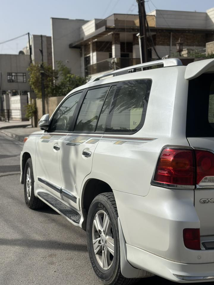 سلام عليكم
لاندكروز للبيع 

2014 بريم 

ماشية 73

الرقم بغداد السياره بأسمي

السعر 4 شدات وبيها مجال للشراي

 السونار مع الصور 

***********
