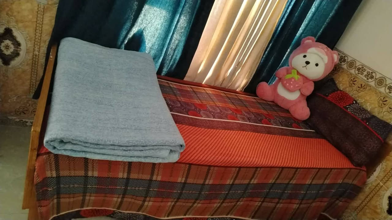 سرير ٩٠ طباخ ٢٢٠ براد ٨٥ ثلاجات ثنين وحدة بل باكيت وحدة مسمتعل شي قليل ٢٧٠


**إذا كنت صاحب هذا الإعلان وتريد حذفه لأي سبب، رجاءا أرسل رسالة إلى الدعم الفني**