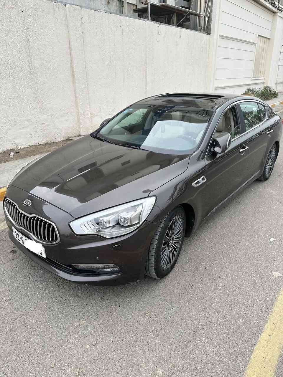 كيا كوريس 2014خليجي فئة ثالثة
رقم بغداد مميز باسمي
مكفوله السياره من صبغ  والتبديل
محرك 3800 V6
گير 8 نمر
بصمه خمس ابواب
ستيرن كهرباء متحرك
ذاكره خزن كشن السائق
دبل جام 
لايتات لد  عدسات  
مري شفط وتنزل عالبگ لرؤيه اوضح
مرايات تعتيم للاضاءة العاليه وهيتر  
حساسات امامي خلفي
فتحه سقف
كشنات جلد تدفئه وتبريد
كشنات كهرباء امامي
تحكم ماوس امامي خلفي
تبريد 3 قطع
بردات عدد 5 بلاد
ايرباكات عدد 9
سماعات  بلادي  
نضام اوتو هولد
انضمه قياده عدد 4 عادي وايكو وسبورت وثلج
نضام مانع انزلاق ABS
مثبت سرعه 
ماشيه 119الف كيلو

السعر 154$ وبيها مجال
للأستفسار ***********
مكانها بغداد اليرموك
