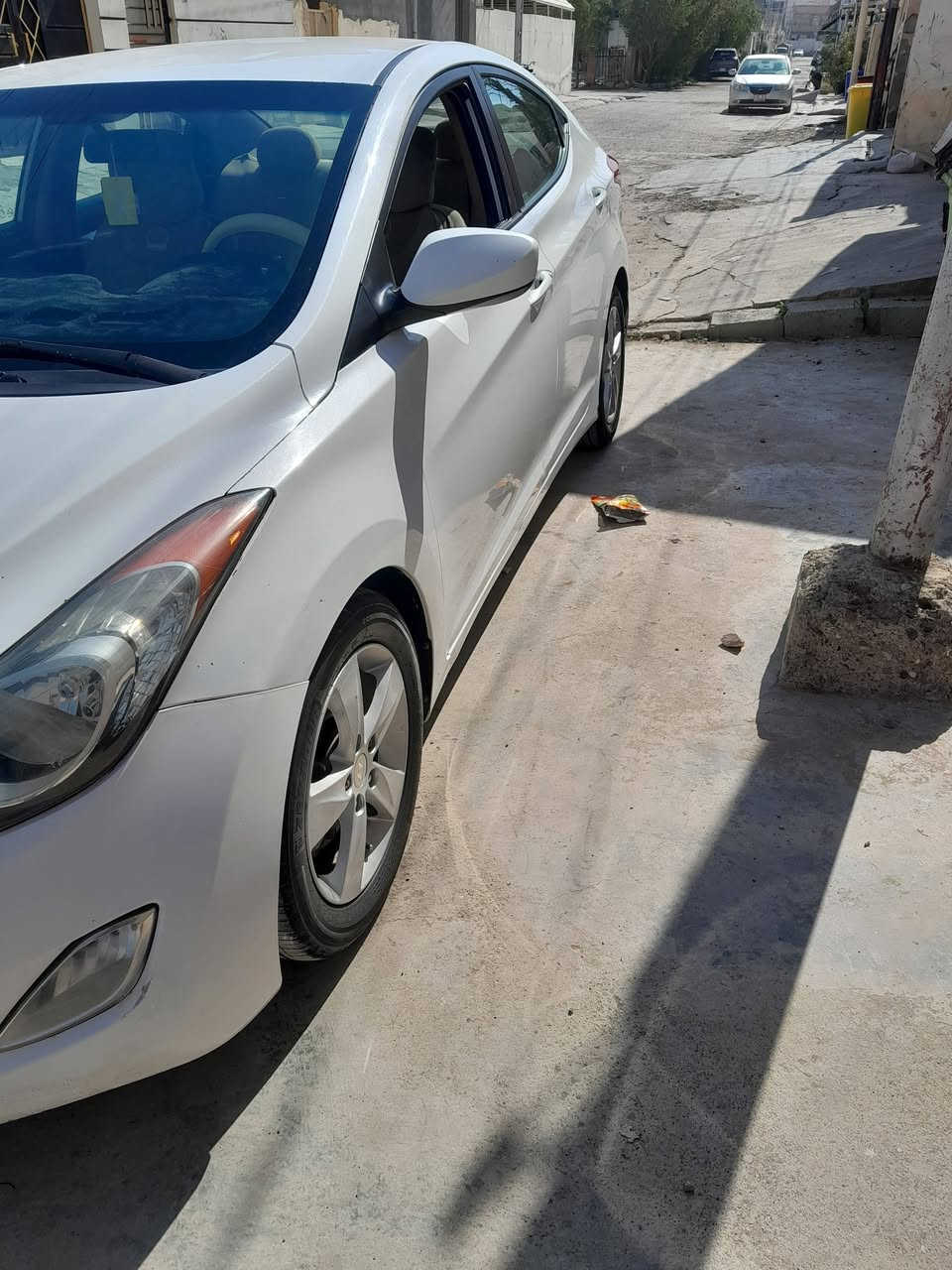 ألنترا ٢٠١٣ وارد أمريكي بدون ضرر بدون تبديل بدون أرباك بدون قطرة صبغ ضررهه دعاميه أماميه فقط ليبل واحد بيه بارد كد شبر بين الباب والجاملغ خلف باب الصدر رقم ديالى انكليزي وبأسمي سنويه ٣١ تخم تاير باتري جديد صدر جديد متصرف عليهه درهم وبيهه رصعه كد شبر بالقماره أثر التحميل ماملعوب بيهه ولا أمبينه للأستفسار هذا رقمي ***********مكاني ديالى بعقوبه السعر ١١٢ ومجال بسيط
