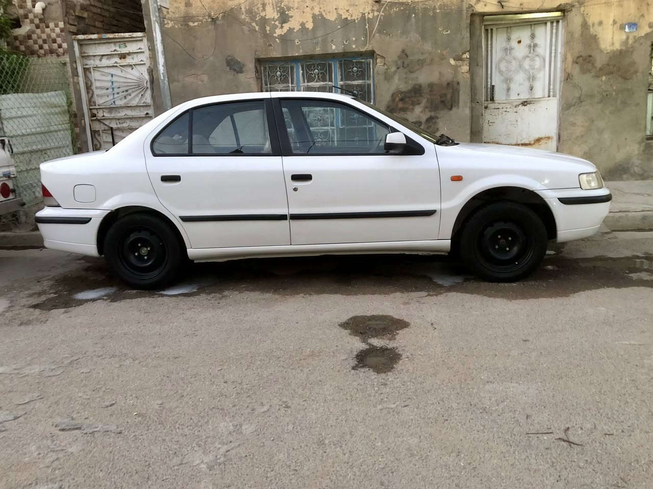 السلام عليكم ورحمة الله
من رخصة مدير الكروب المحترم
سمند ناطق موديل 11 ماشية 98 الف حقيقي
سياره جديده بمعنه الكلمه بلادية برغي مابدل بيها سياره كلها وضع شركة كتلوك الشركة مكفولة كفالة عامه من الصبغ والبارد مكفول المحرك الكير الحدادة والكهربائيات بلاد مال شركة
 تخم تاير جديد تبريد تدفئة مكفول
سويج الشركة احتياط موجود 
باسمي رقم بغداد الدولي سنويا لغاية 2028
معملتها ما تكلف جاهزة على اخر حباية
لا تكسر بحلال الناس بروح موتاك كلمة طيبة وعبر المنشور اذا ماتعجبك
واني خادم مكانها بغداد - الشعلة
الاتصال والاستفسار برقم ***********
