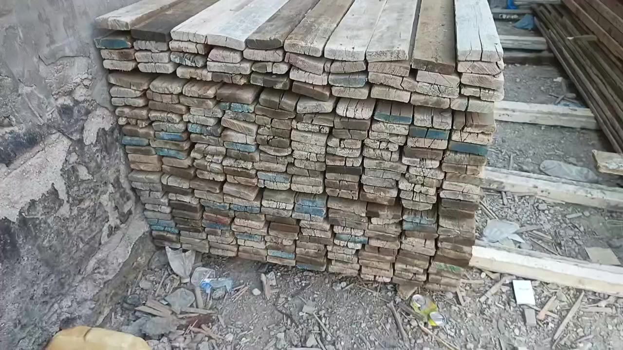 قالب خشب للبيع
العدد 6مكاعب ونص 
في بابل حلة للاستفسار ***********
