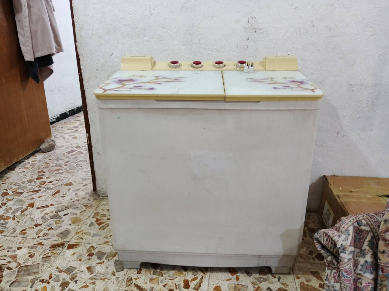 للبيع الي يريدهم يدخل خاص


**إذا كنت صاحب هذا الإعلان وتريد حذفه لأي سبب، رجاءا أرسل رسالة إلى الدعم الفني**