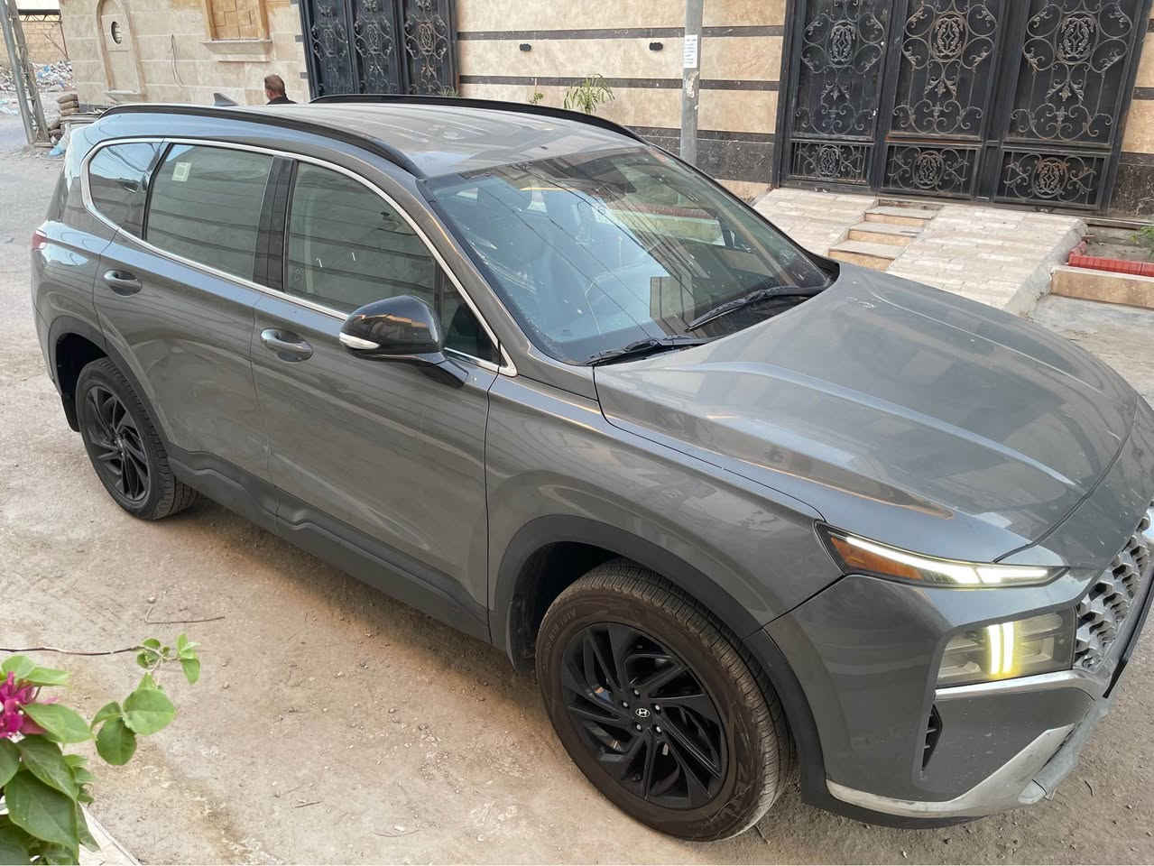 سنتافي ٢٠٢٢ للبيع 
ماشية ٩٠ الف كيلو 
لون اسمنتي 
حادث بنيد فقط موضح بالصور فقط مصلح بدون تبديل 
مواصفات واضحة بالصور 
رقم سليمانية بأسمي سنوية ٢٠٢٩ 
مكان السيارة كربلاء 
للتواصل ***********
‎*********** واتساب كربلاء, العراق

