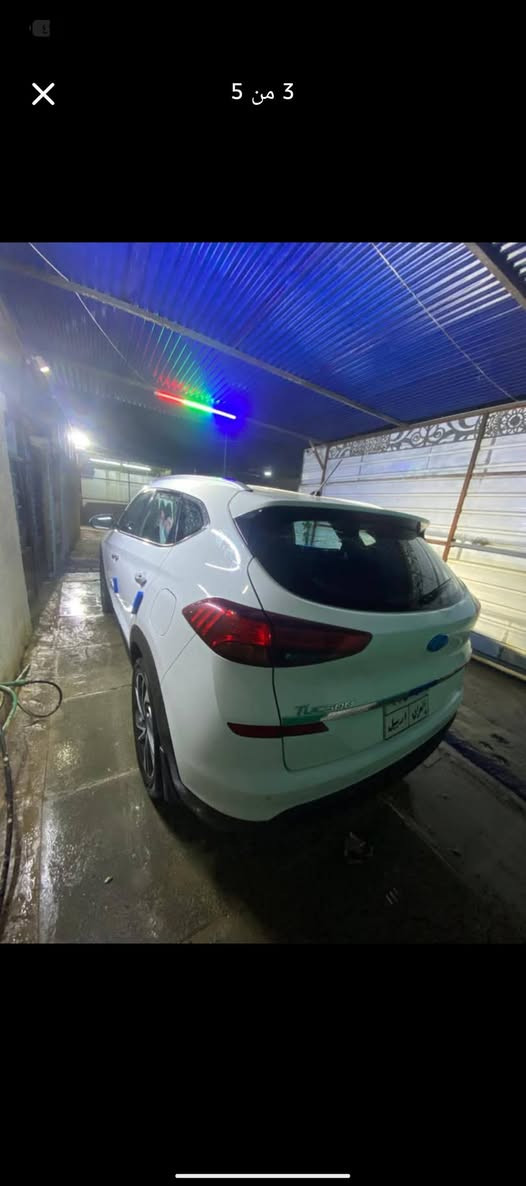 السلام عليكم للبيع توسان خليجي ٢٠٢٠ السياره مكفوله كفاله عامه ولسونار بلمنشور ماشيه٨٧ الف كم  السياره بصمه وخمس عدسات كشن كهرباء مري شفط وبعد بيه موصفات السعر ١٩٠ وبيه مجال بصيط للستفسار *********** بغداد الطالبيه
