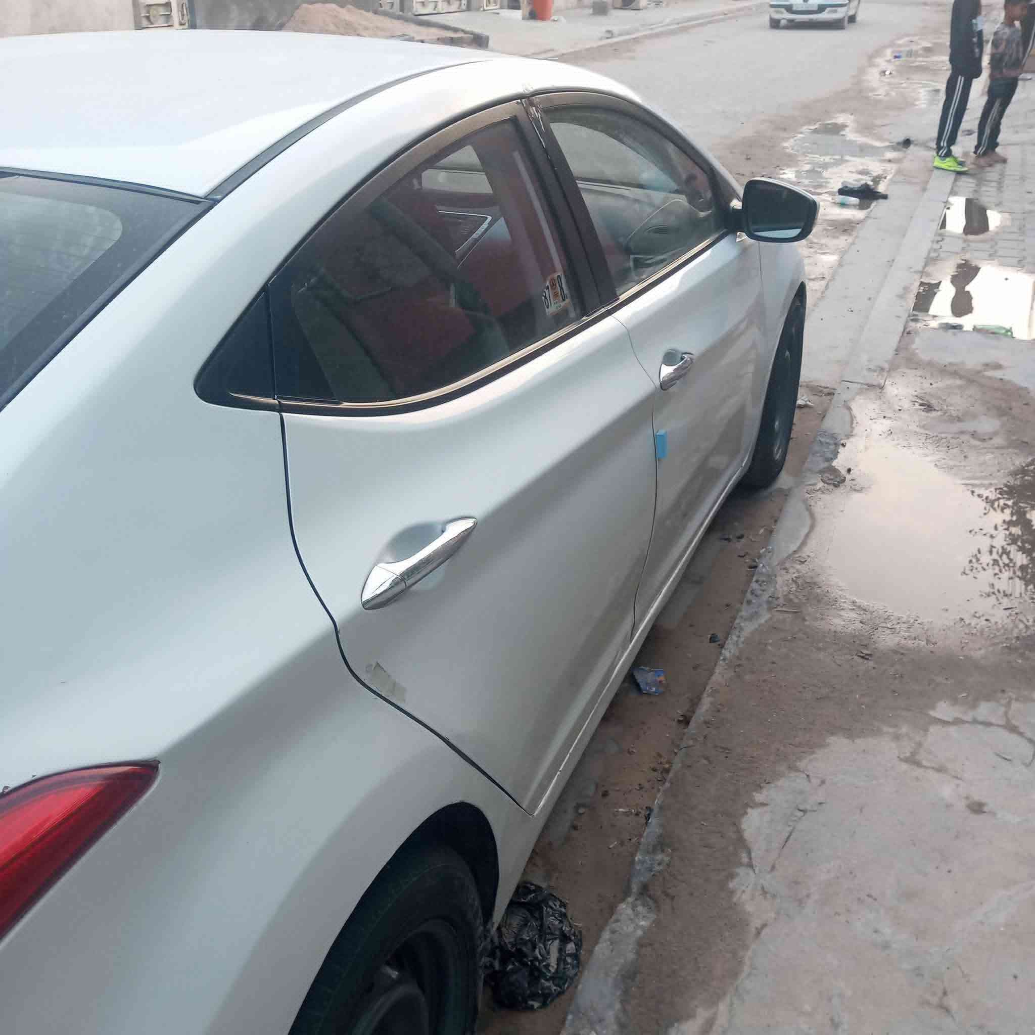 إلنترا ١٤متوم طبق الأصل شمالي انكليزي كصه جنطه سياره جاهزه مكينه كير حدادية تخم تاير جاهزه من كلشي السعر 47وبيها مجال مكان السياره بصره للتواصل
***********
