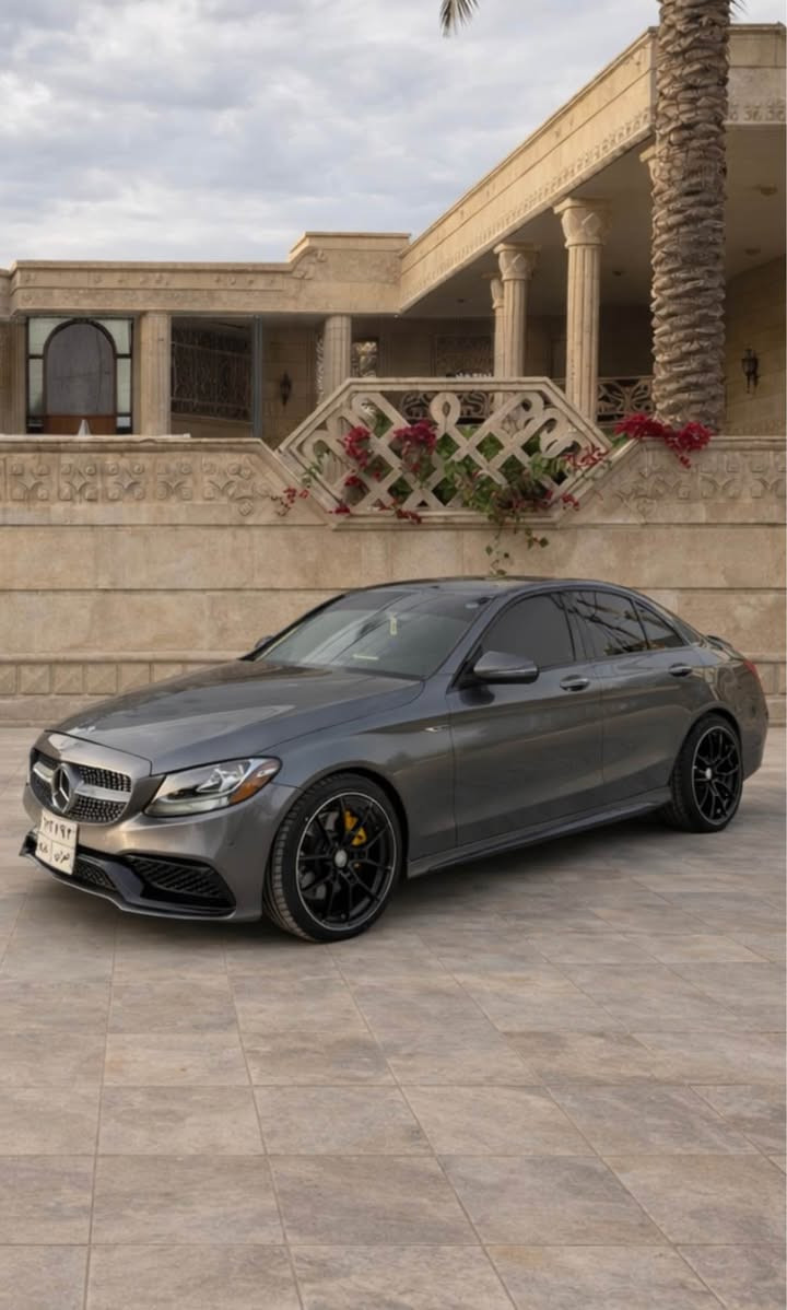 السلام عليكم مارسدس c300/2017
داخل جلد وكشنات خزن وتدفئه كشنات ستيرن كهرباء ورادارات كت كامل c63AMGويل وتخم تاير جدد  وارد امريكي  حادث السياره بنيد مبدل نفس الون وحافه الجاملغ وبيها شويه بجاملغ الخلفي صبغ السياره بدون ايرباك ودواخل وبارد صفر مسج ماشيه 68الف مايل 
السياره رقم دهوك تحويل او وكاله مكاني بغداد السيديه 
السعر 187وبيها مجال 
*********** بغداد, العراق
