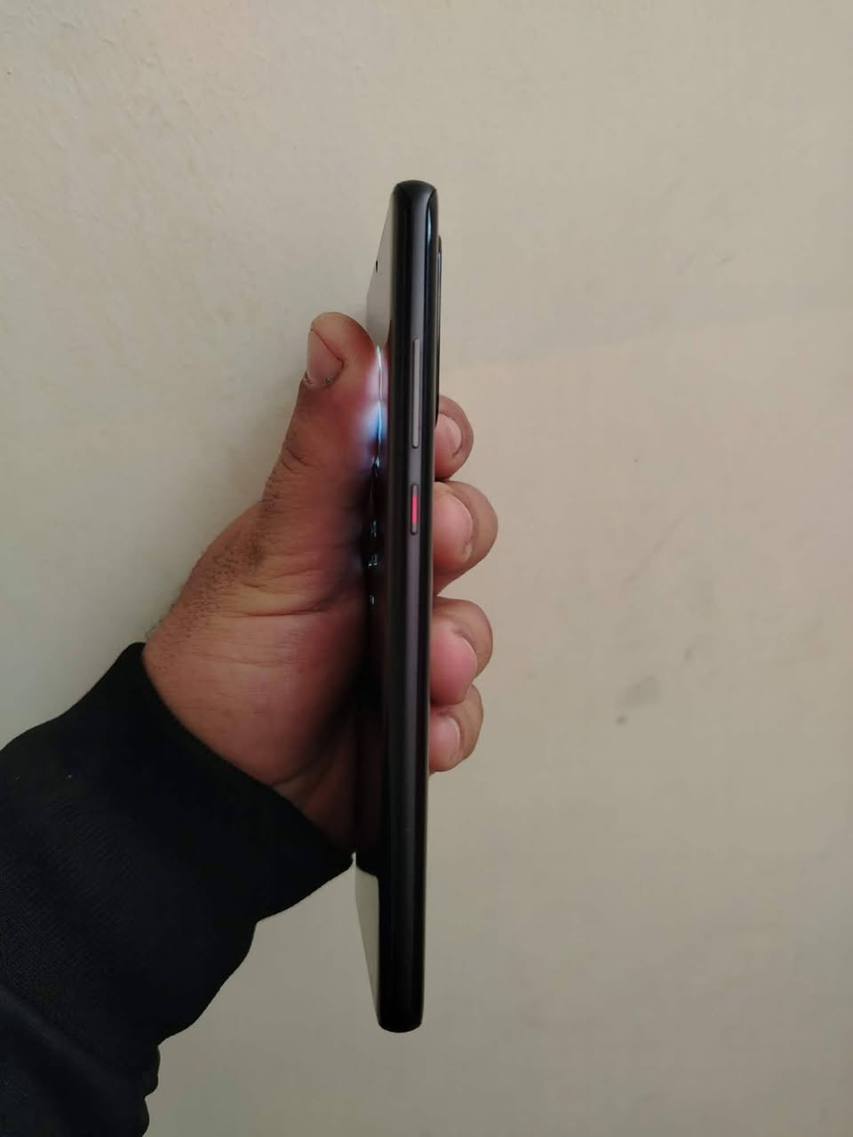 البيع هواوي p30 برو زاکرە 256جهاز اخوسفر رەقم موبايل***********
