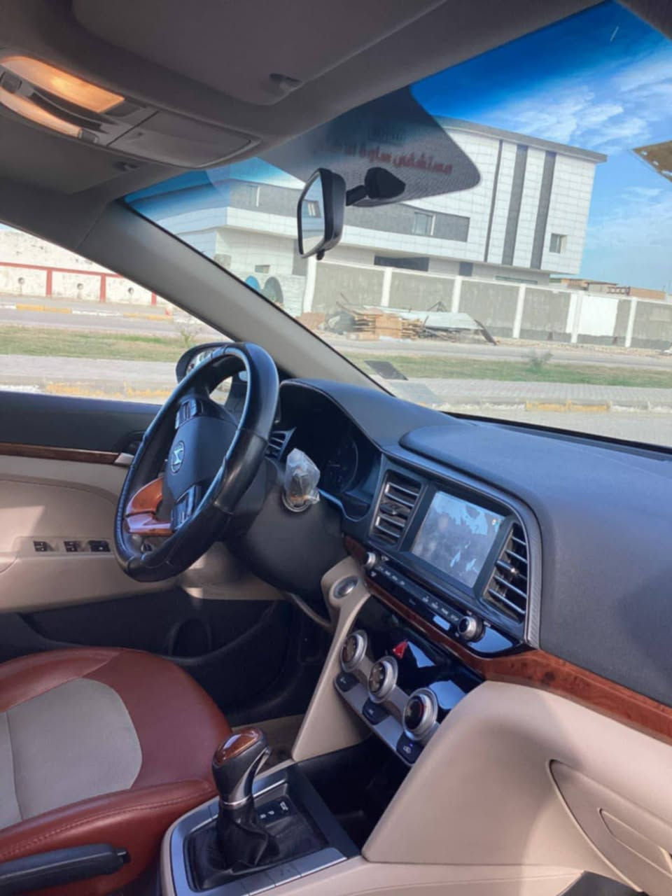 سلام عليكم
لنتره مديل 2020 خليجي فول مواصفات 
كفاله عامه ماشيه 100,لف 
لسياره من زيرو عدنه استخدام شخصي 
رقم قادسيه پئسمي 
مكان لسياره سماوه مركز 
***********
سعر 180
