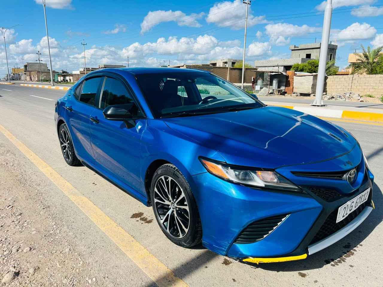 سلامو عليكم
للبيع تيوتا كامري
موديل 2019
مواصفات se ومعروفه ال se 
كير مكينه خير من الله 
السياره ماشيه 137
السياره رقم أربيل بسمي تريد تحويل تريد وكاله
السياره داخله كلين وطلع بيه 5 قطع كلير
بدون دواخل وبدون ايرباك 
السياره وضع بلادي 
رقم الشاصي 4T1B11HKXKU240469
السعر 155 وبيها مجال
رقم الهاتف ***********
