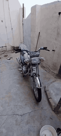 سلام عليكم 
دراجه للبيع كفاله عامه 
موديل 2025 امتياز ماماشيه قليل
سعر(850)بيها مجال
***********اتصال 
بي وتساب✅
