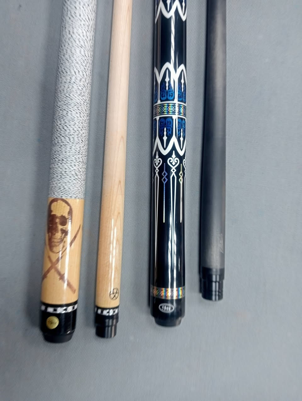 السلام عليكم حبايب
كيوبات لعب 2 جدد بل باكيت يفن كاربون وباينوس 
السعر خاص


**إذا كنت صاحب هذا الإعلان وتريد حذفه لأي سبب، رجاءا أرسل رسالة إلى الدعم الفني**