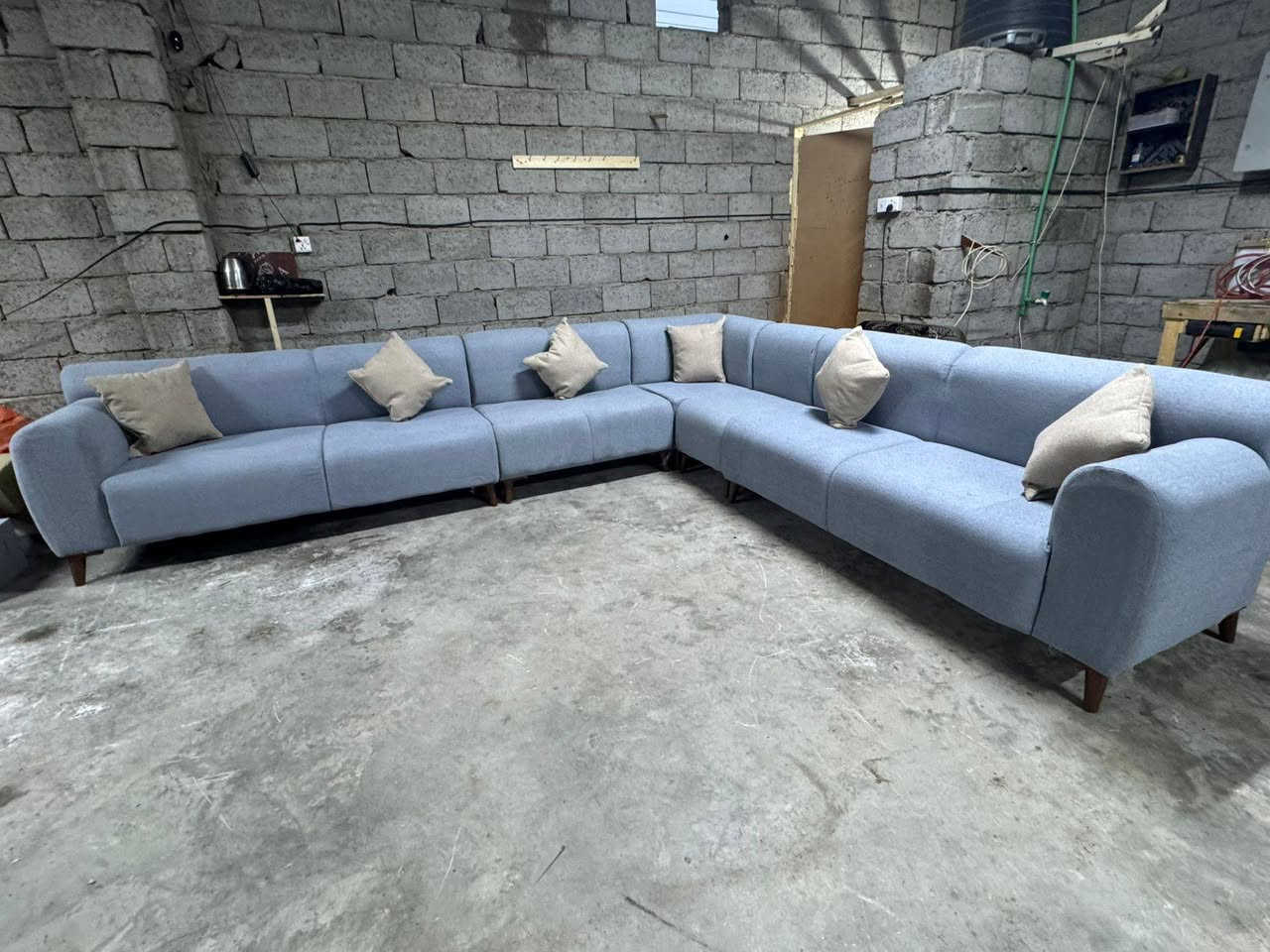 تخومه توصى شغل ذكيل 400
وبي مجال رقم الهاتف ***********/***********
