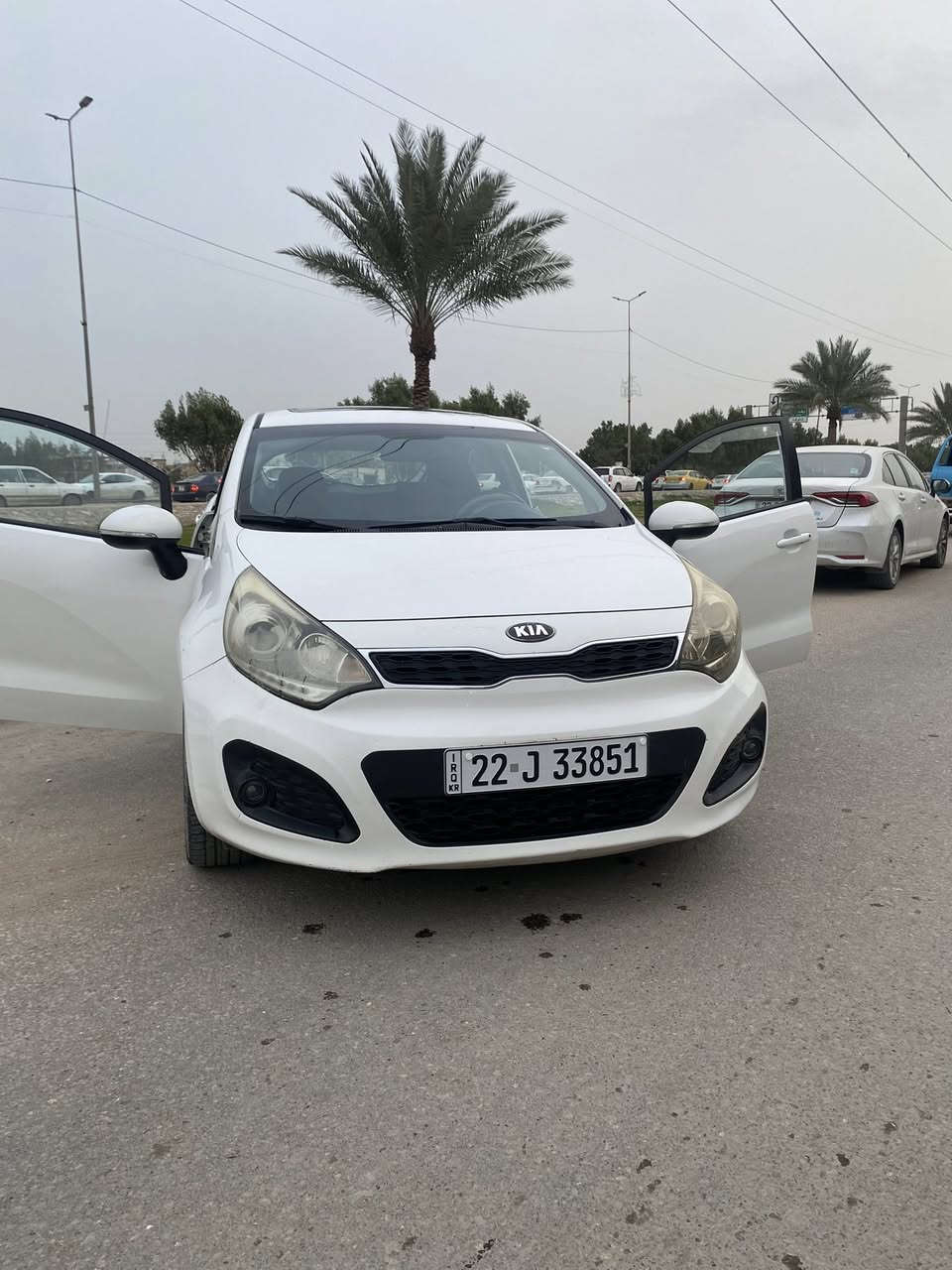 السلام عليكم 🤍
_______________
كيا ريو .للبيع🔴
المديل:2013.  خليجي 
هزه وفحص جديده 
سنويه 2031
العداد:147km
المواصفات.
1.اشاير بالمري 
2.مري شفط 
3.فتحه سقف
4.تحكمات ستيرن 
5.نضام الايكو 
6.ويل رياضي 
7.داخل جوزي .اسود.
8.كشاف امامي 
6.مكينه دوش
_________

الاضرار:
1.جامغلع السايق صبغ بدون اضرار
2.باب السائق صبغ بدون اضرار
وجمالغ الراكب بارد اصبعين 
🔴سونار موجود
______________
السياره حلوه ونضيفه
مكان السياره (النجف الاشرف )
🏷️السعر خاص 
الرقم:***********
