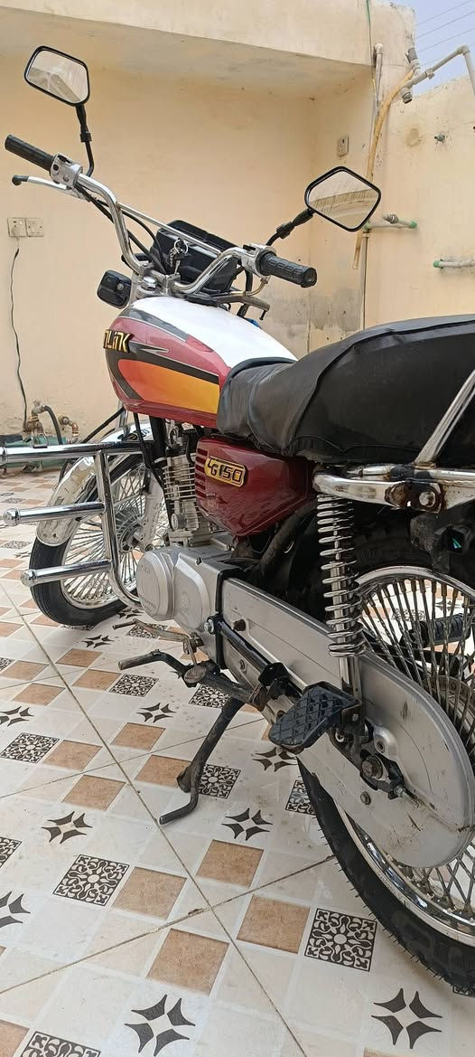 دراجه نامه برو موديل 20 محرك شرط مامفتوح نضيفه محرك ناعم 400 وبيها مجال ‏‏‪0782 486 7469‬‏
