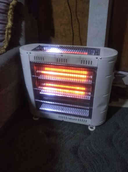 للبيع صوبة كهربائية نوال بس شمعة وحدة ماتعلك موصل ايسر ***********
