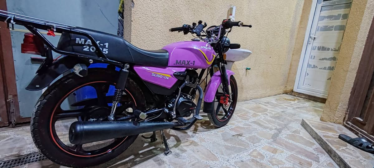 دراجة سونك ماكس1 موديل ٢٠٢٥ اوراق سكنر بعدهي جديده ما ماشيه اريد مراوس بدراجه مرقمه
***********
